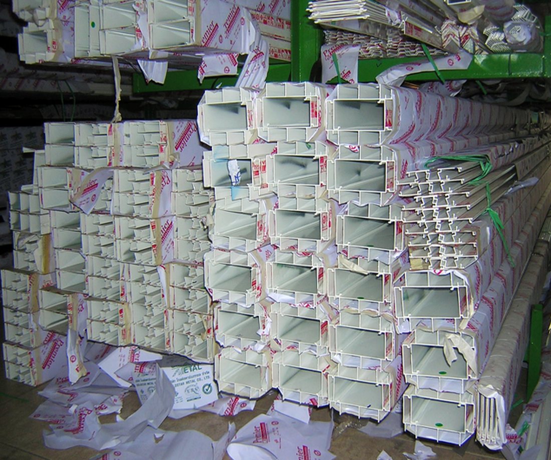 สต็อกอลูมิเนียมในร้าน